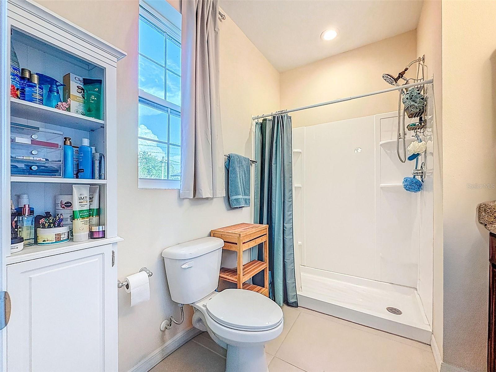 Image 34 of 93 For 1132 Martin Luther King Jr Ave