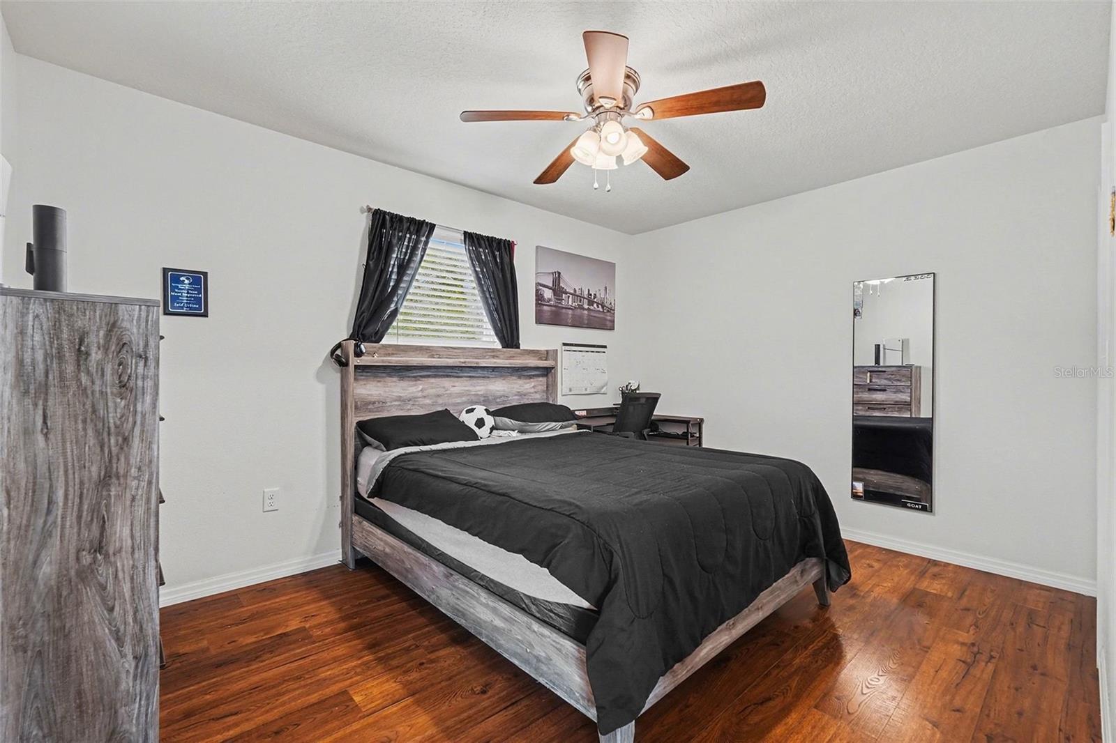 Image 23 of 31 For 2113 Clayton Avenue