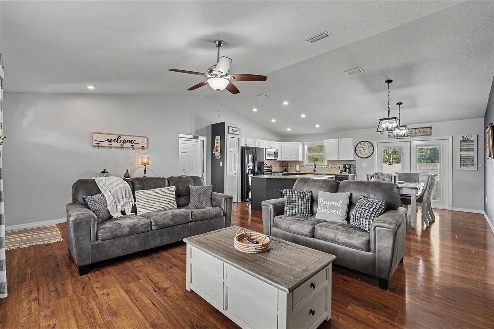 Image 8 of 31 For 2113 Clayton Avenue