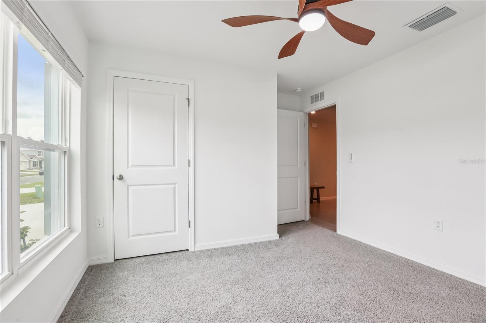 Image 20 of 52 For 1804 Tahitian Sunrise Drive