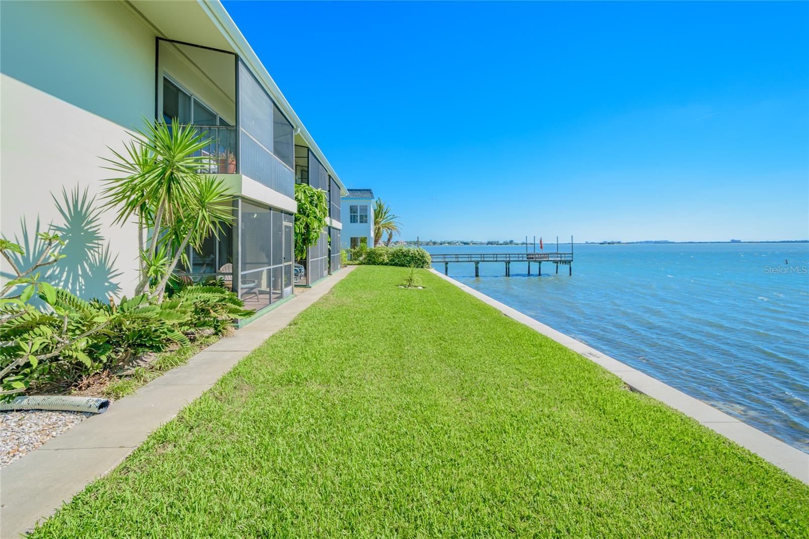 Image 16 of 26 For 2566 Gary Circle 3