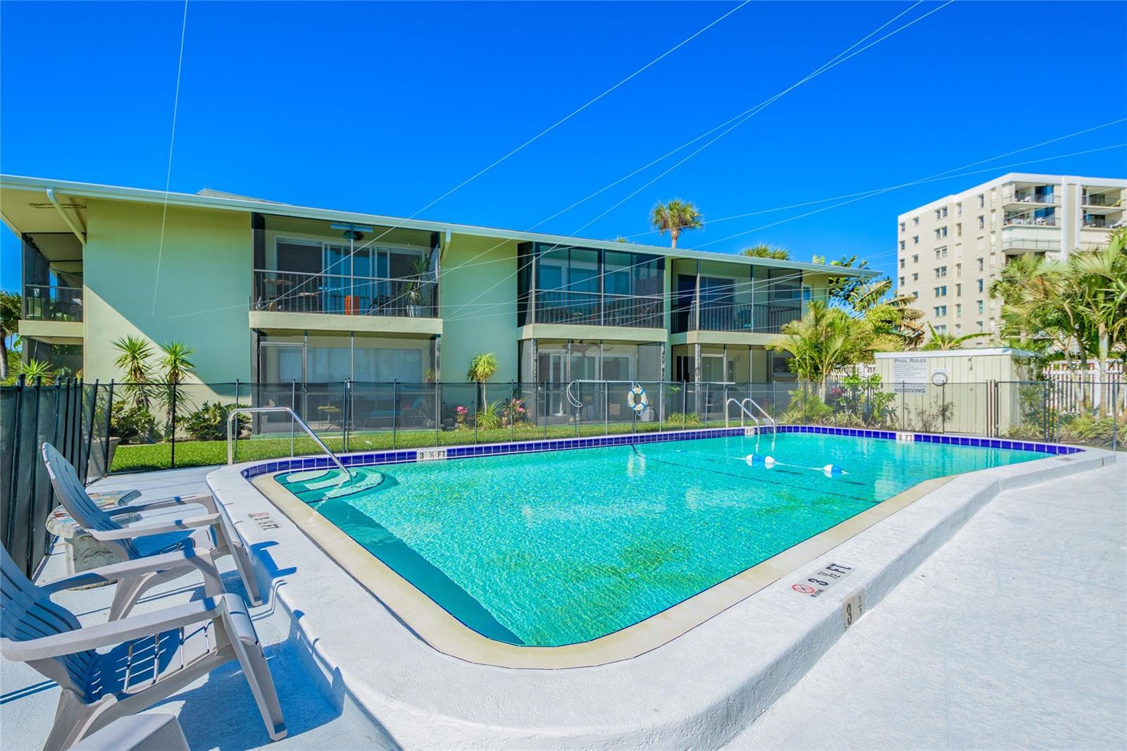 Image 19 of 26 For 2566 Gary Circle 3