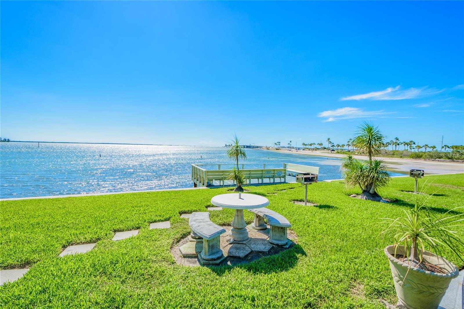 Image 20 of 26 For 2566 Gary Circle 3