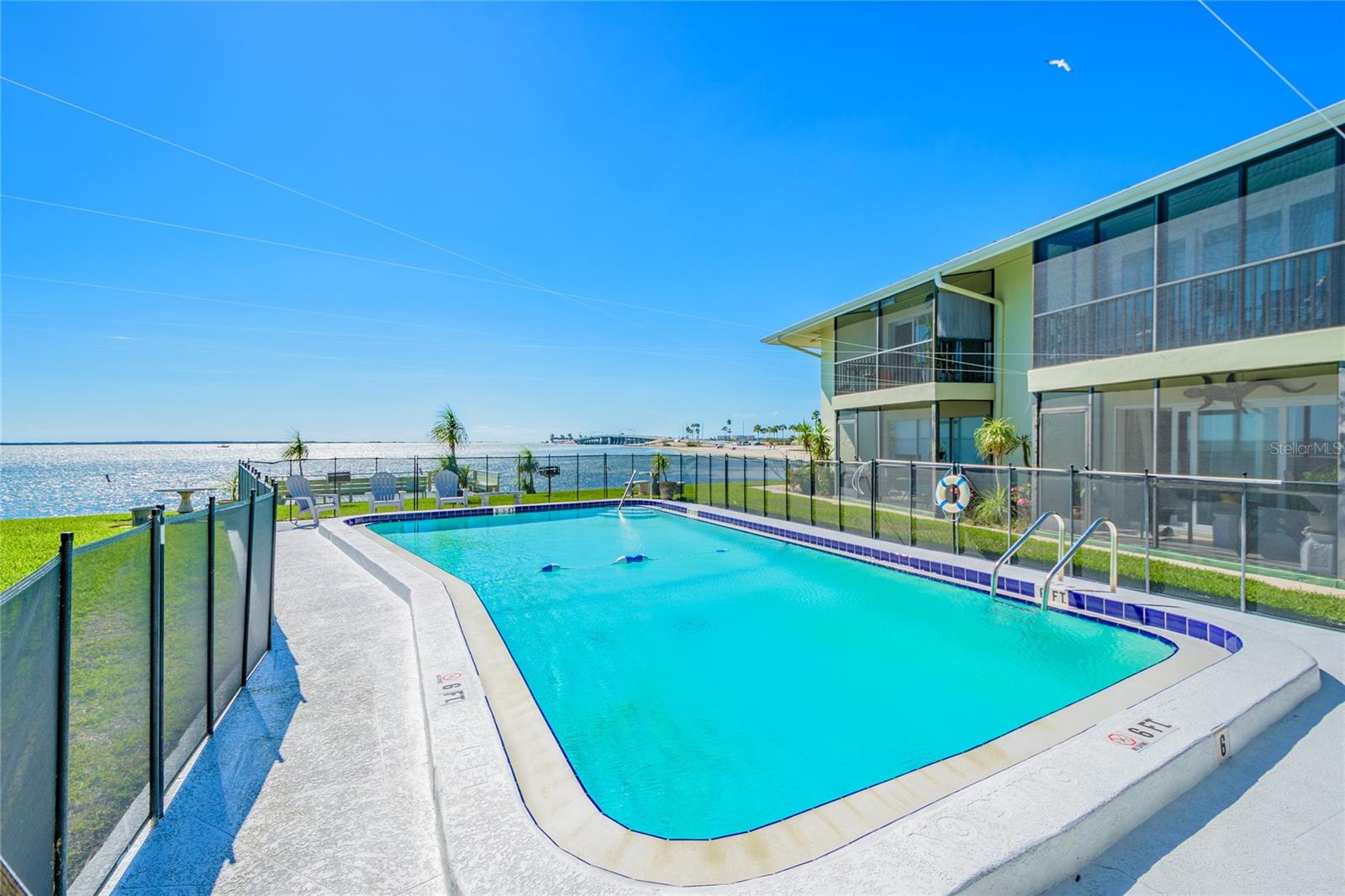 Image 21 of 26 For 2566 Gary Circle 3