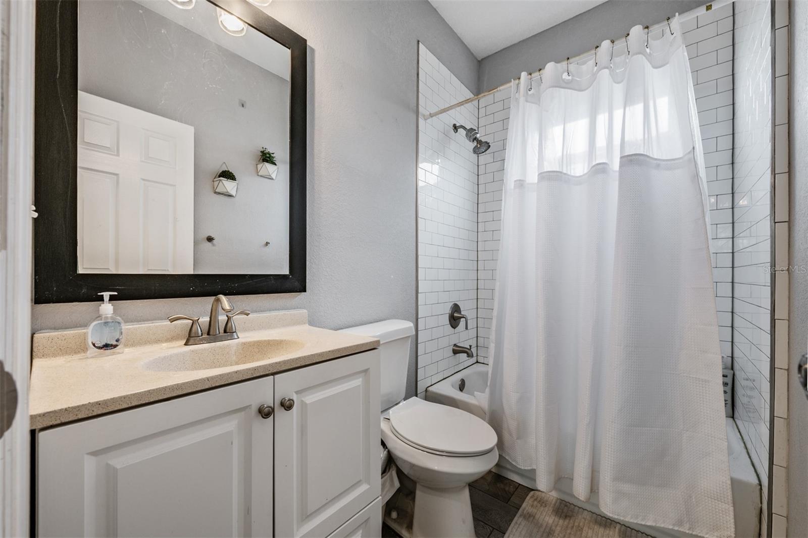 Image 18 of 24 For 2334 Spruce Street