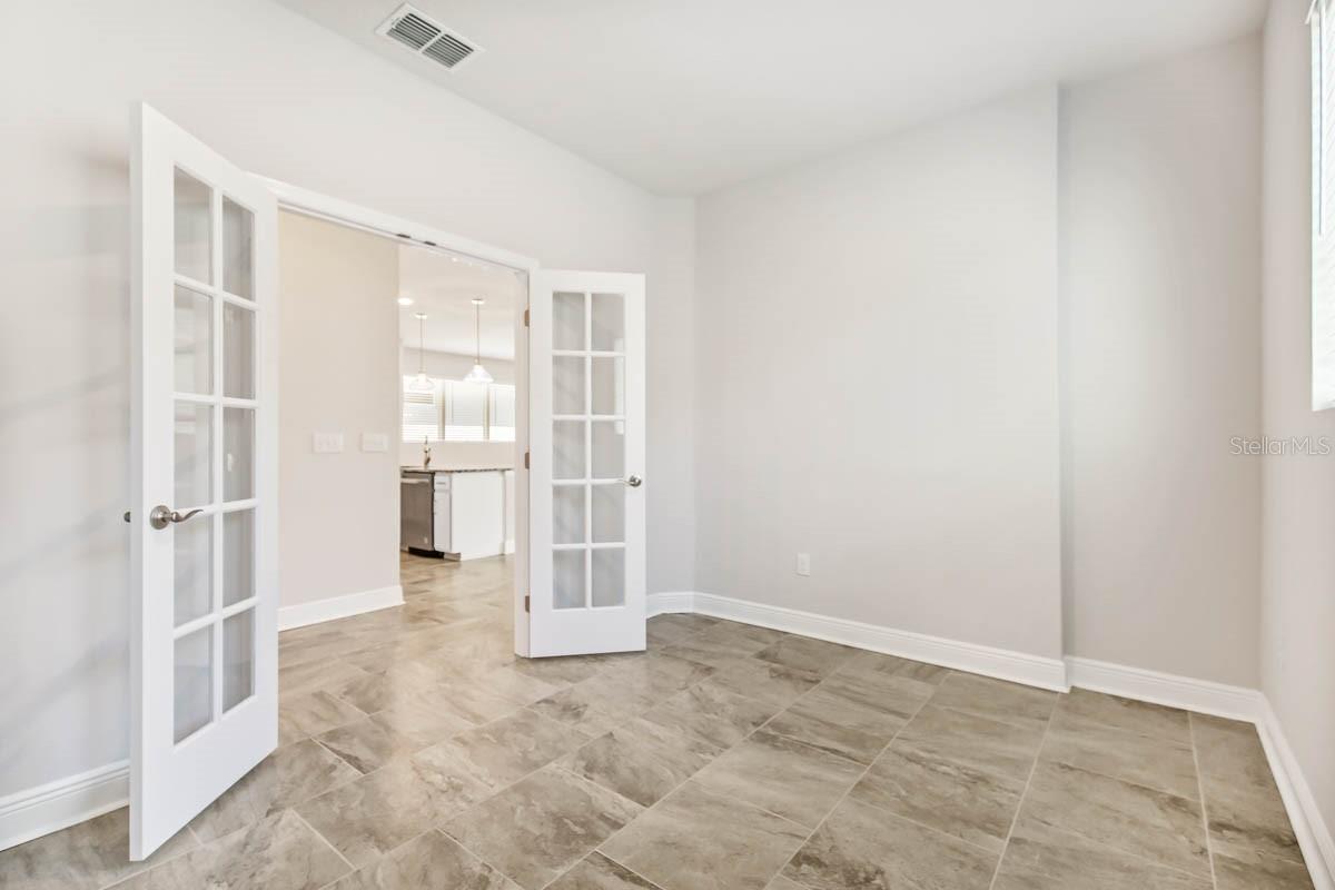 Image 17 of 28 For 13891 Kingfisher Glen Drive