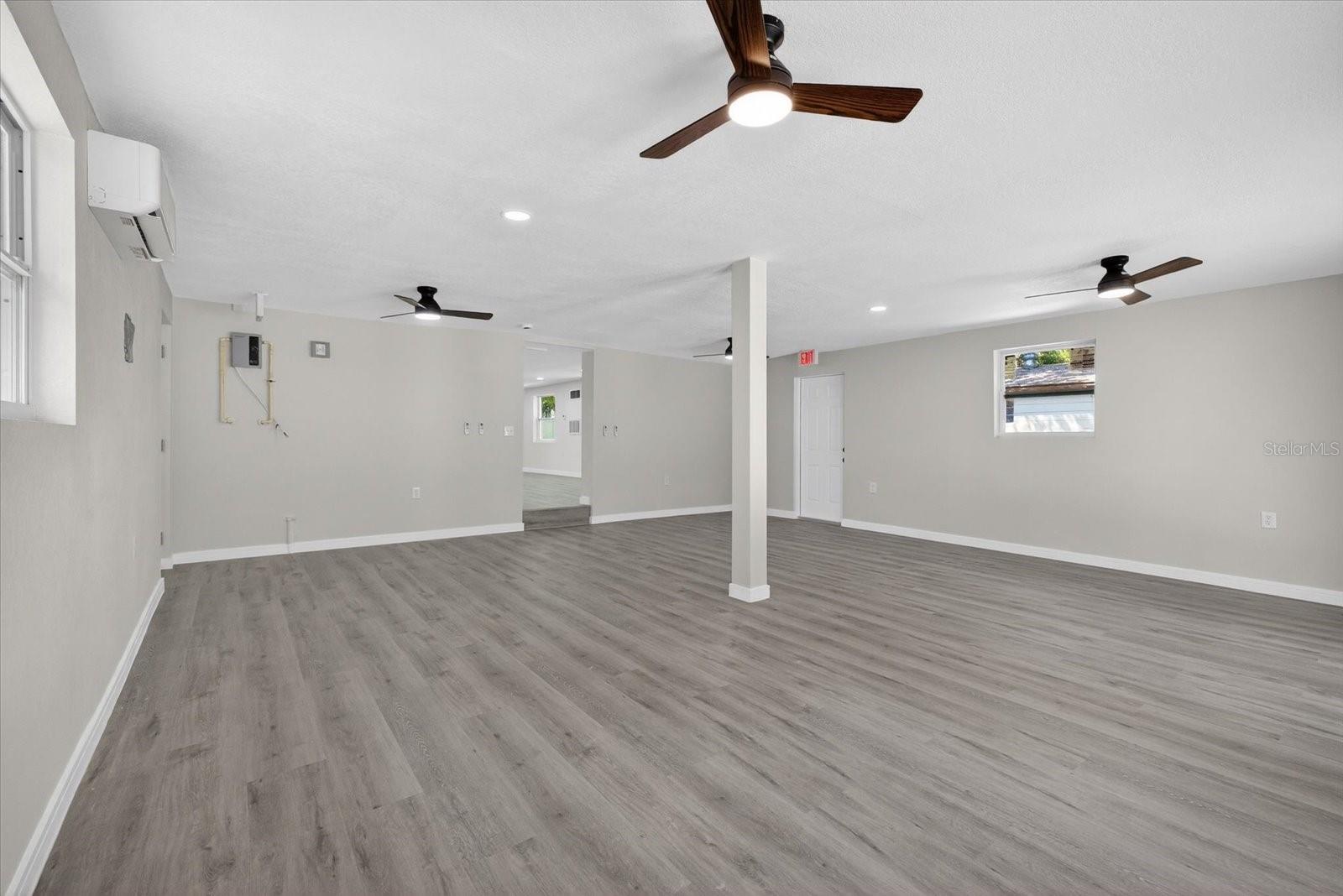 Image 12 of 44 For 6334 Congress Street