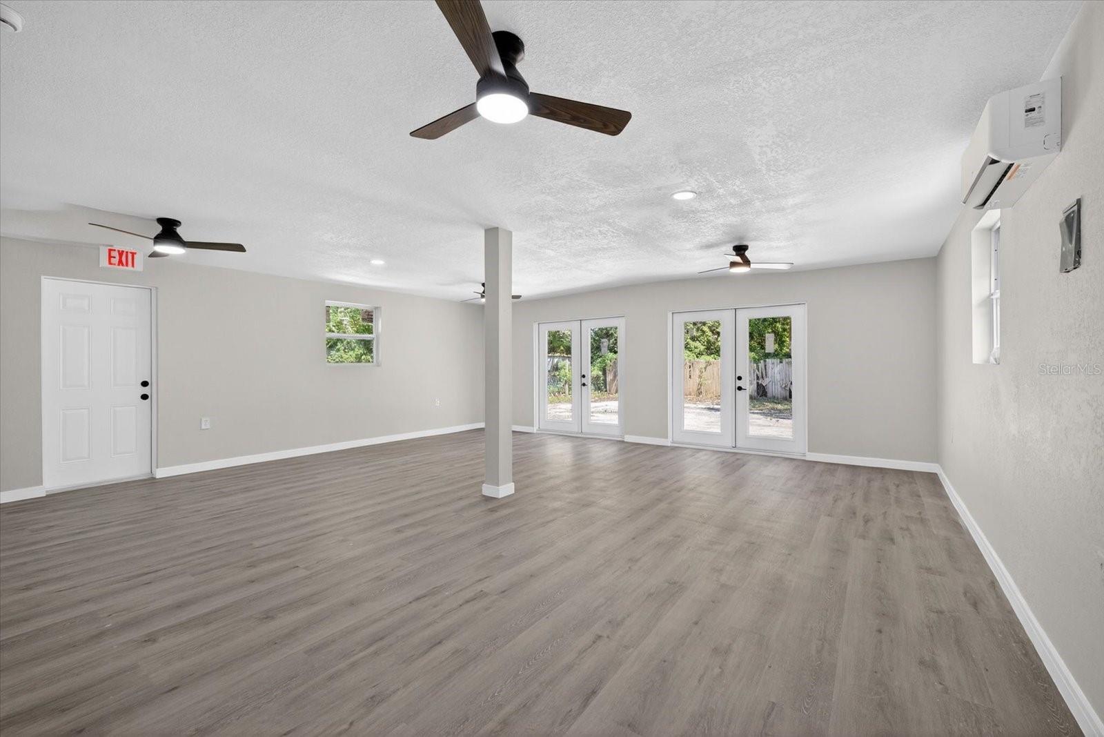 Image 15 of 44 For 6334 Congress Street