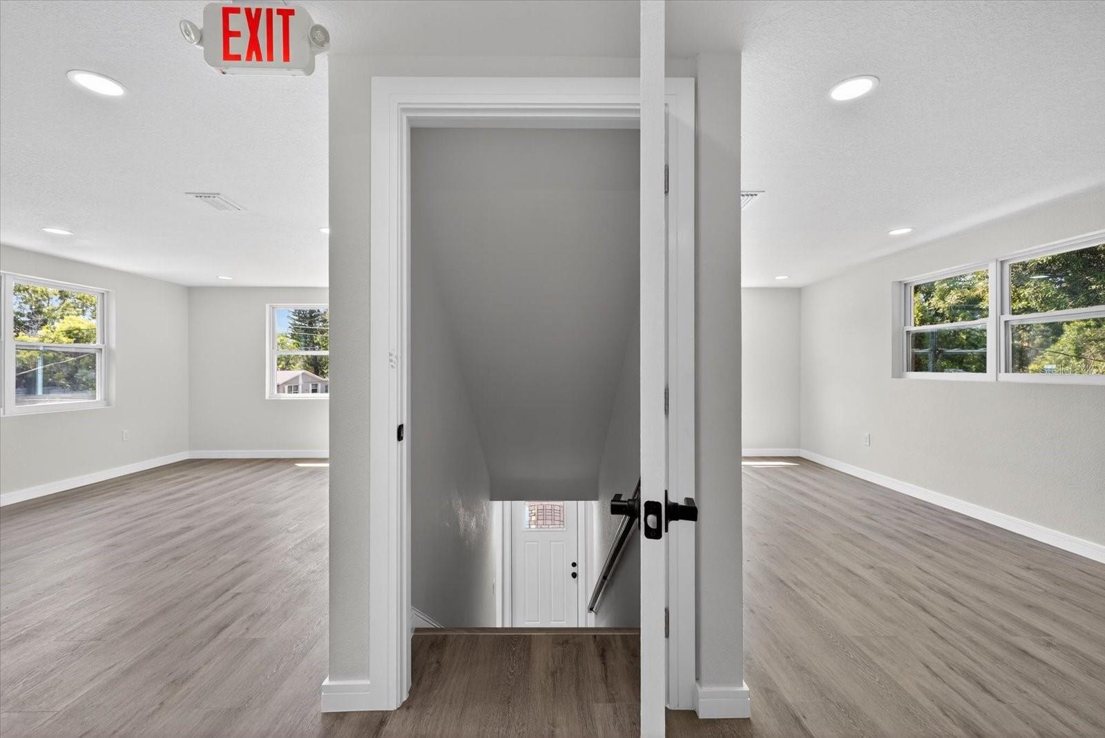 Image 16 of 44 For 6334 Congress Street