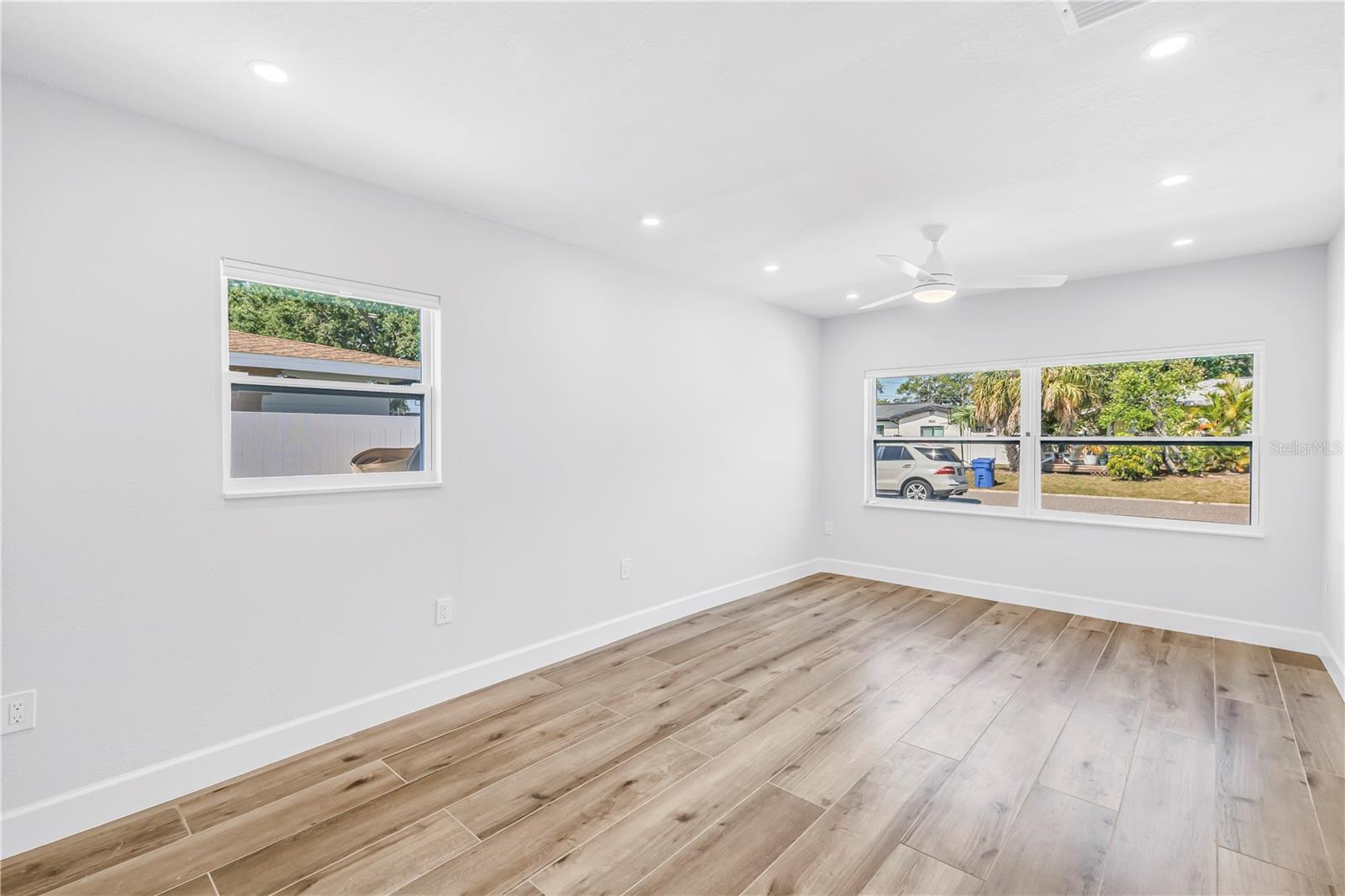 Image 21 of 33 For 7443 2nd Street N
