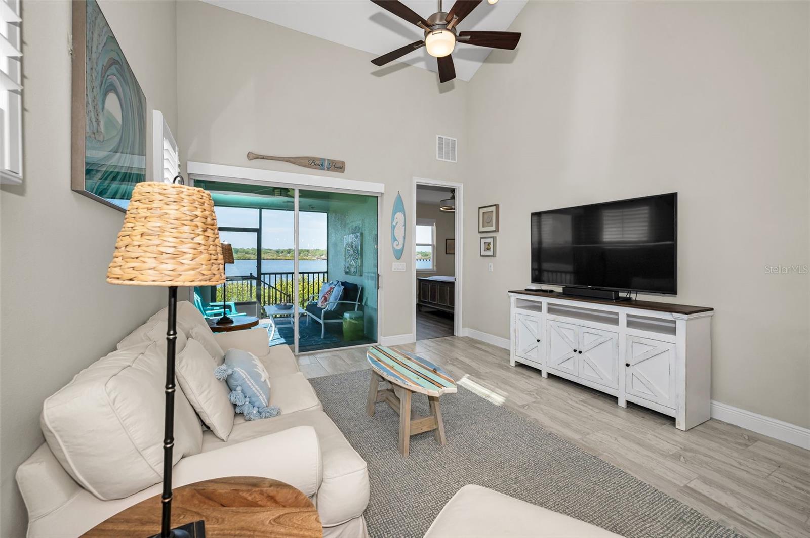 Image 11 of 98 For 1001 Starboard Court