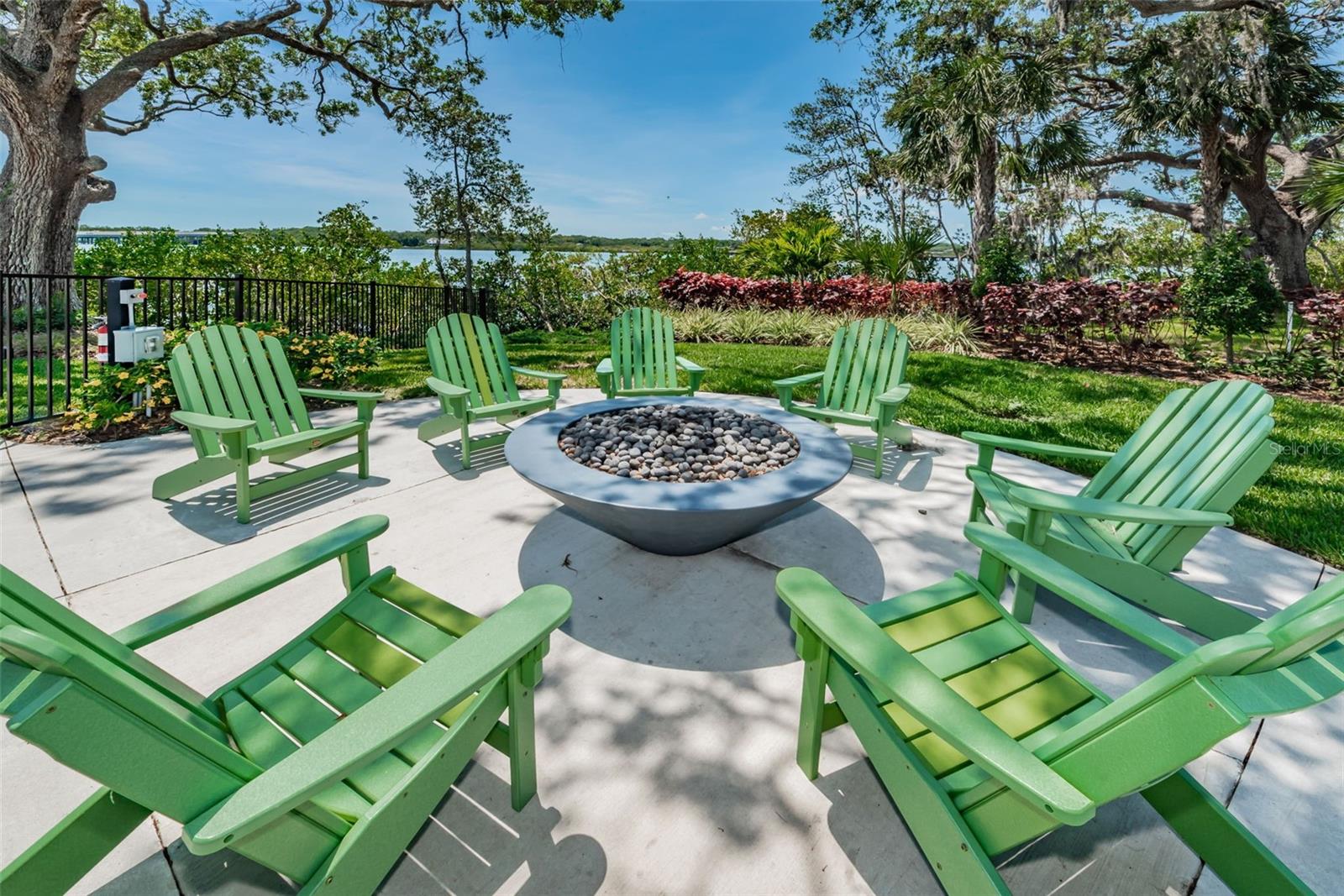 Image 77 of 98 For 1001 Starboard Court