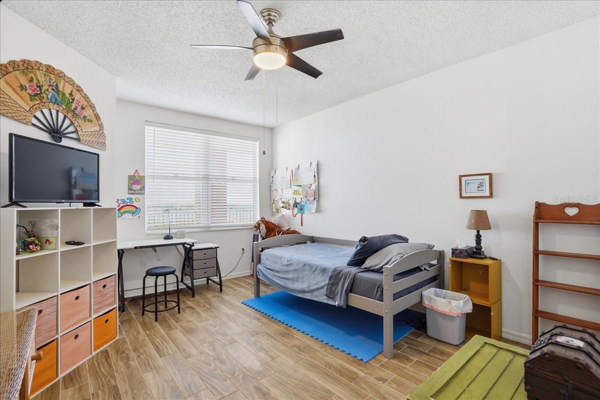 Image 10 of 18 For 6425 Shoreline Drive 10503