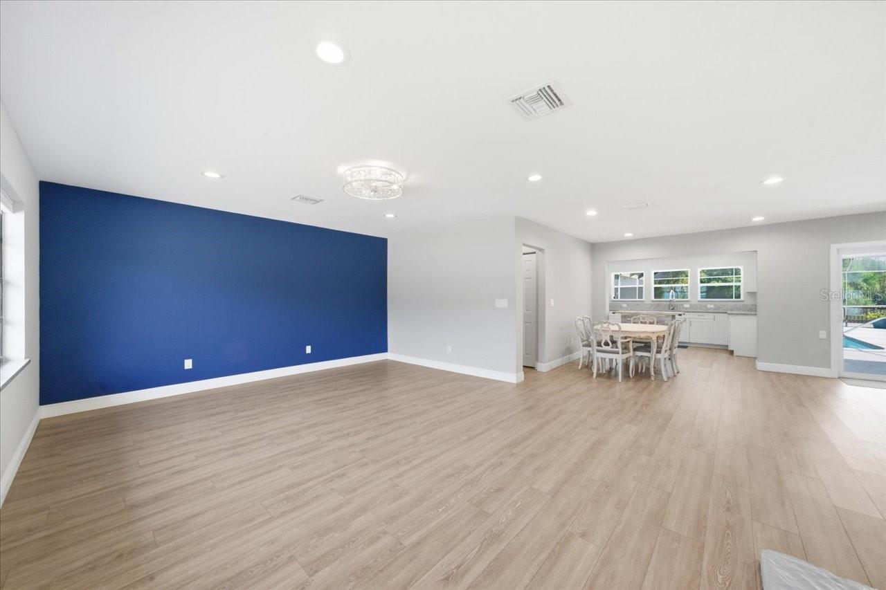 Image 10 of 71 For 1023 Idlewild Drive N