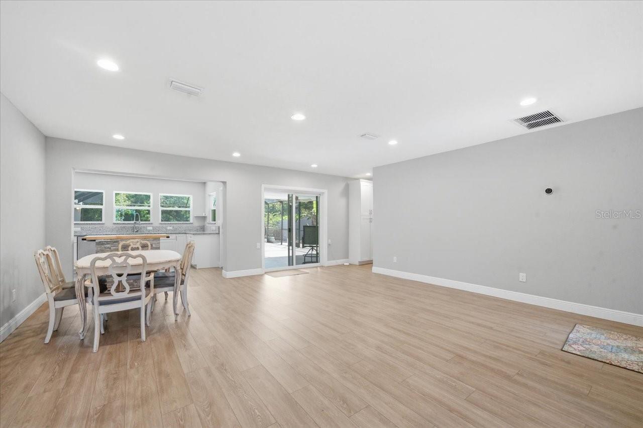 Image 14 of 71 For 1023 Idlewild Drive N