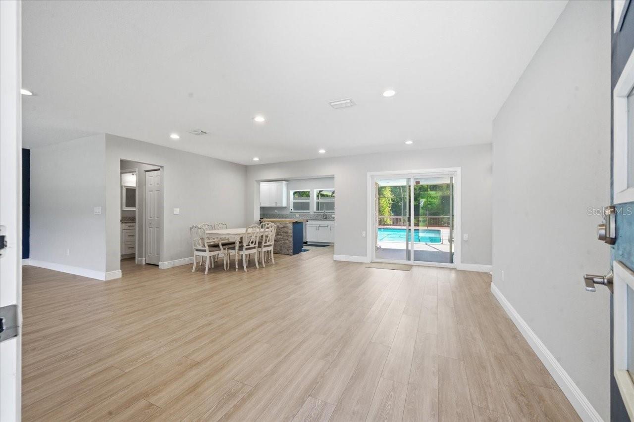 Image 15 of 71 For 1023 Idlewild Drive N