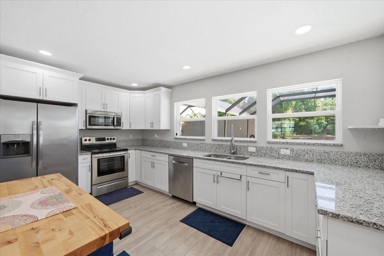 Image 2 of 71 For 1023 Idlewild Drive N