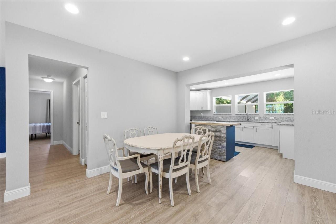 Image 23 of 71 For 1023 Idlewild Drive N