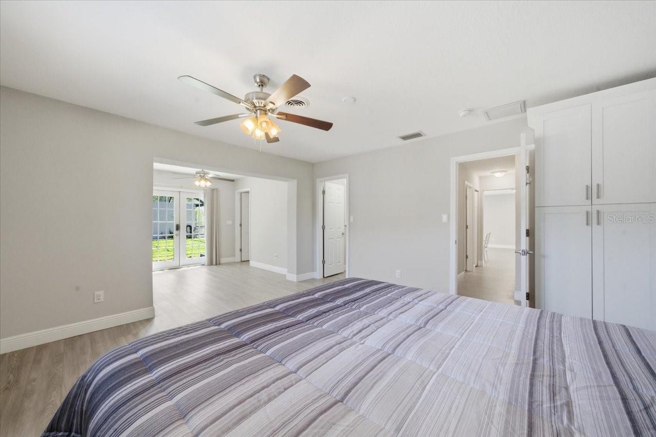 Image 26 of 71 For 1023 Idlewild Drive N