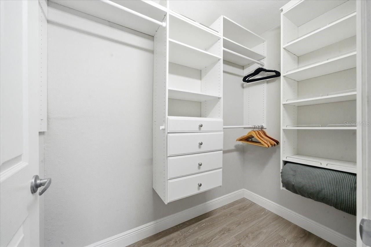 Image 29 of 71 For 1023 Idlewild Drive N