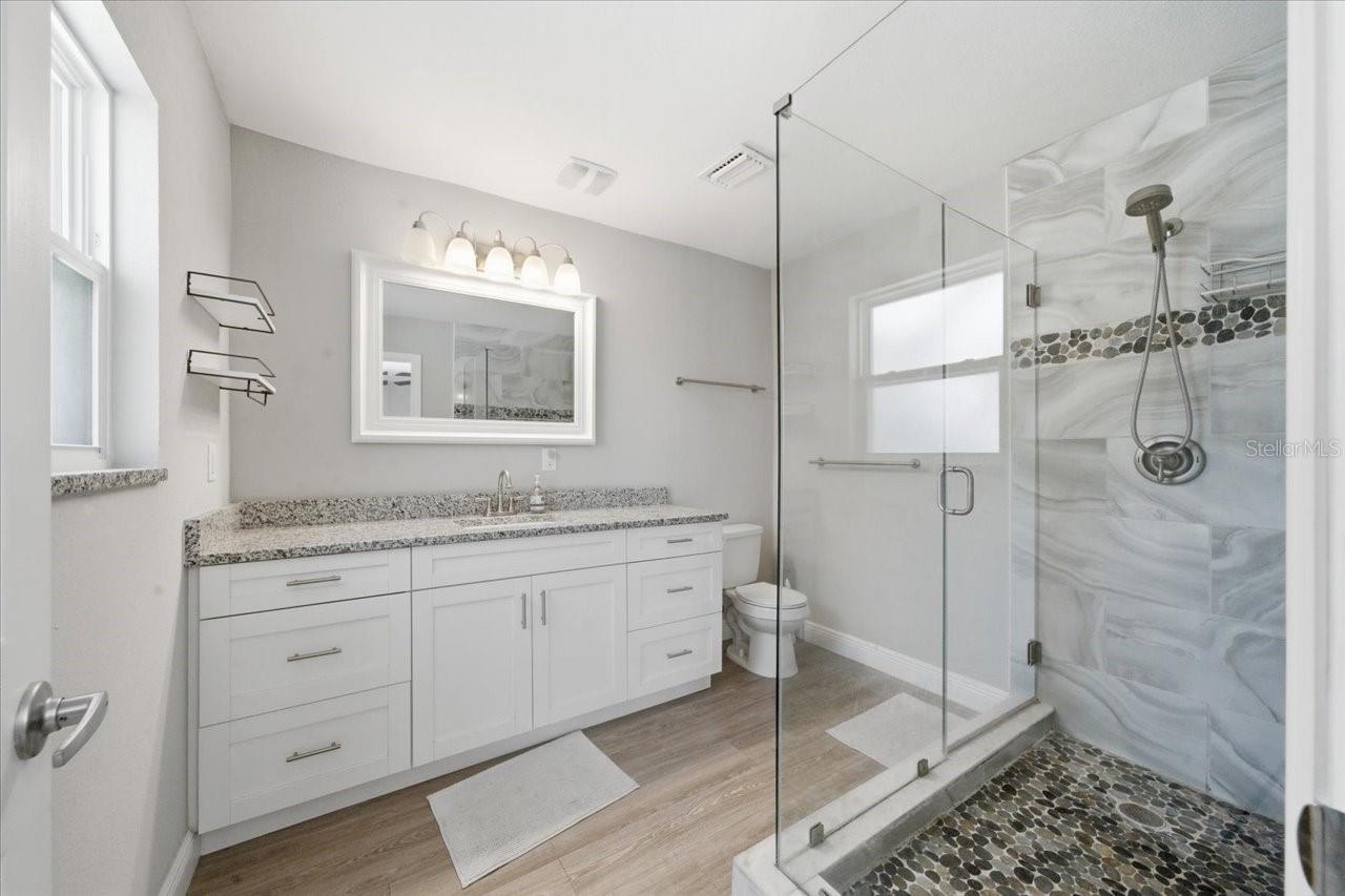 Image 30 of 71 For 1023 Idlewild Drive N