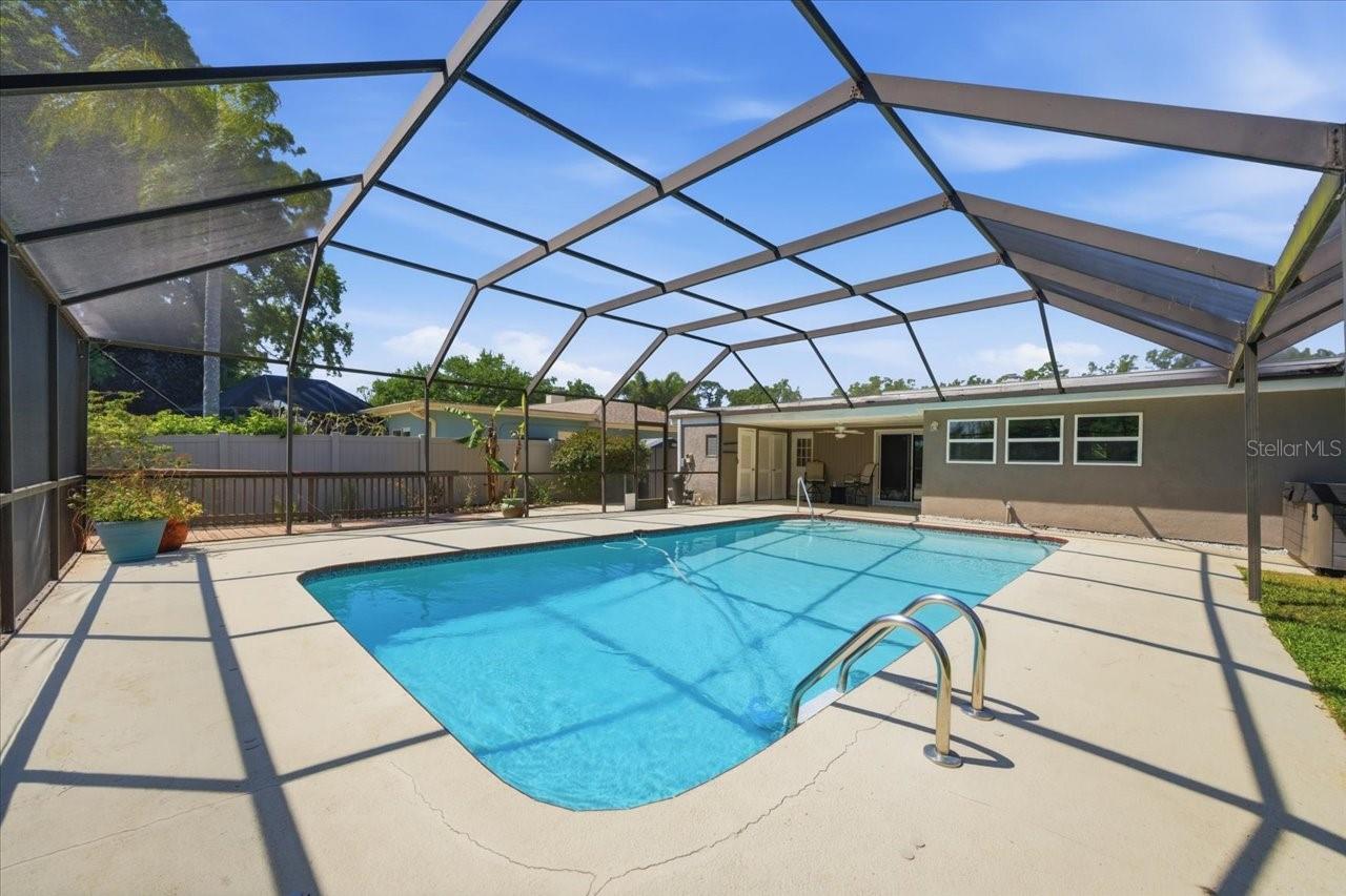 Image 44 of 71 For 1023 Idlewild Drive N