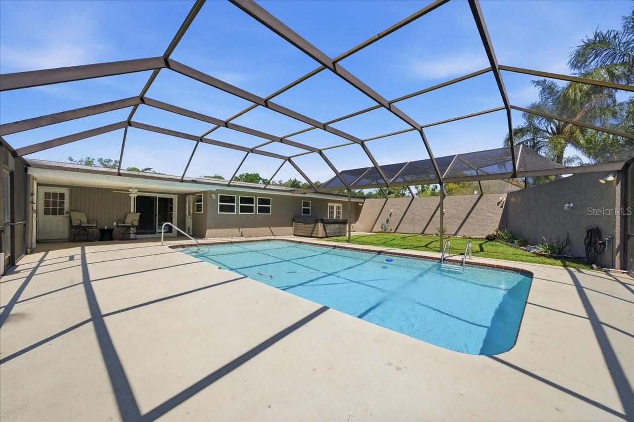 Image 45 of 71 For 1023 Idlewild Drive N