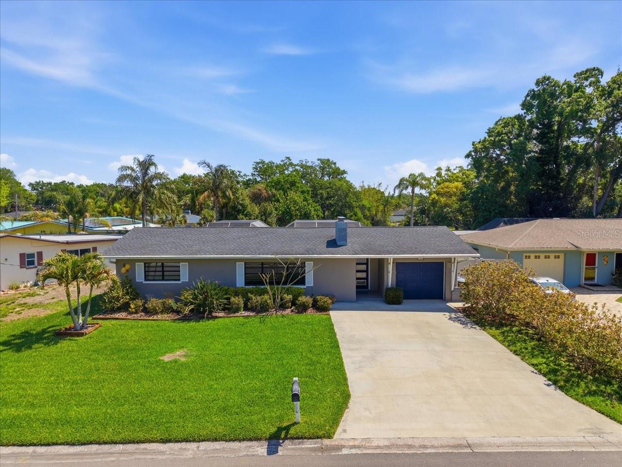 Image 56 of 71 For 1023 Idlewild Drive N