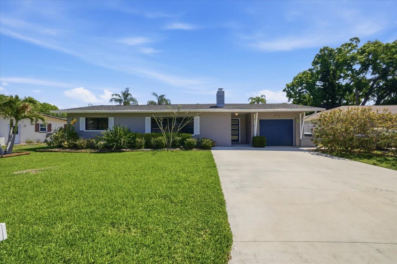 Image 57 of 71 For 1023 Idlewild Drive N