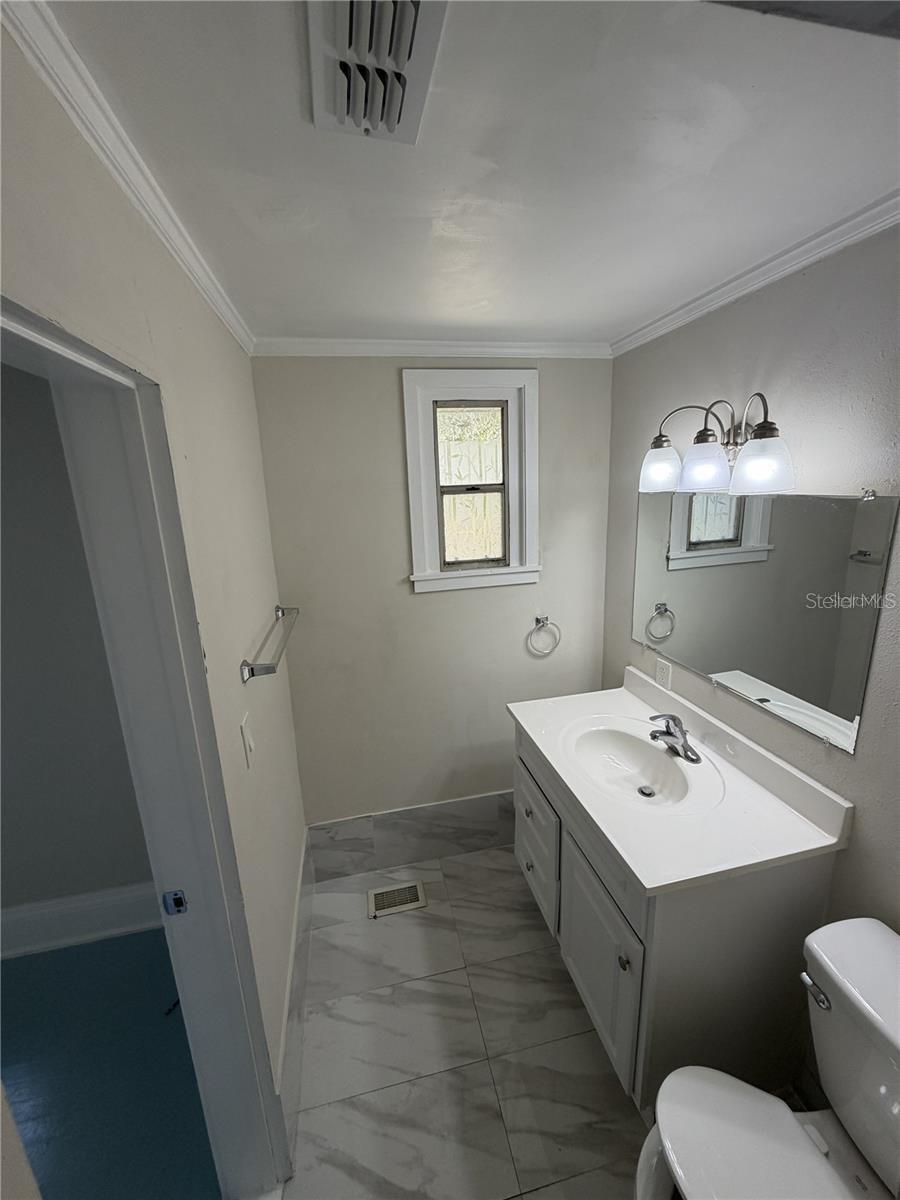 Image 10 of 18 For 2107 8th Road