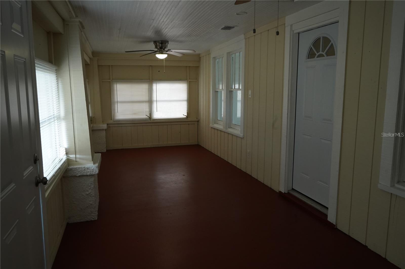 Image 17 of 18 For 2107 8th Road