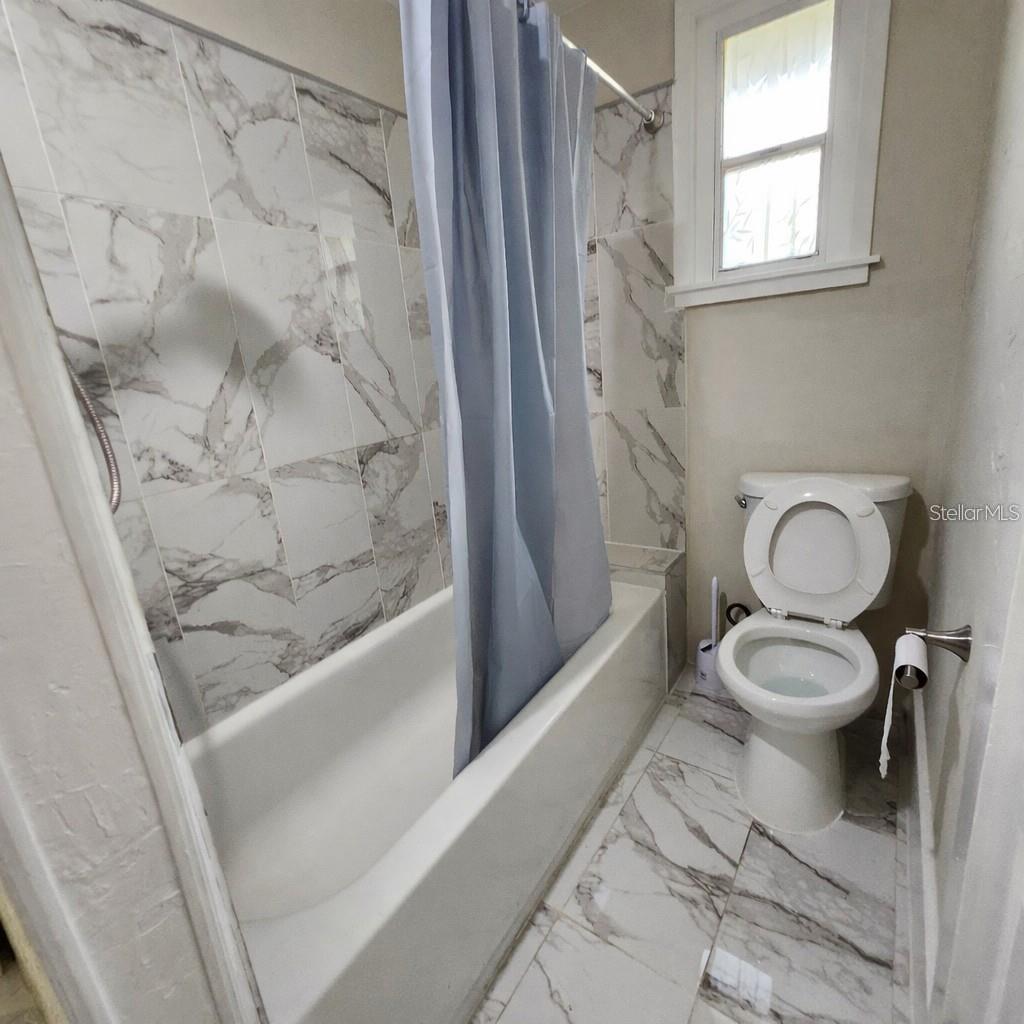 Image 8 of 18 For 2107 8th Road