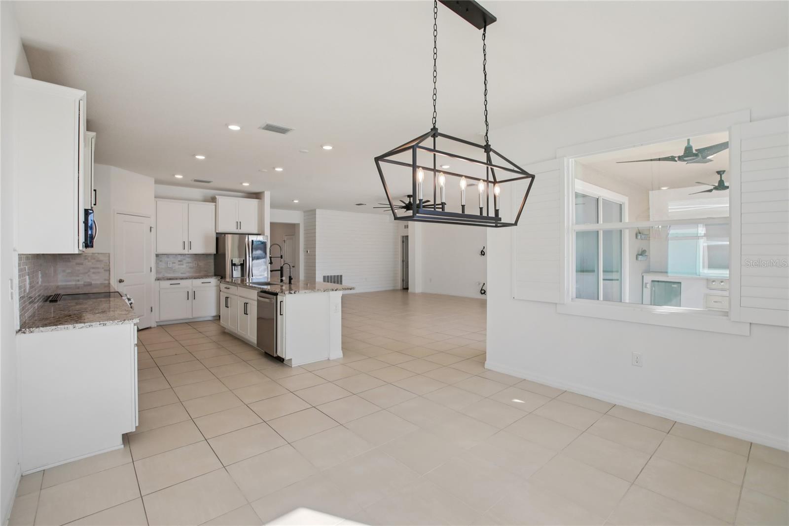 Image 12 of 58 For 10747 Laxer Cay Loop