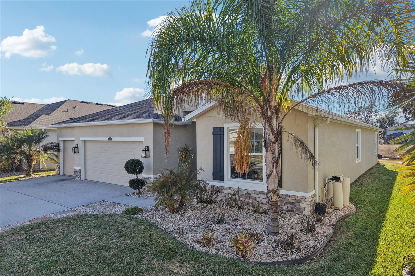 Image 45 of 58 For 10747 Laxer Cay Loop