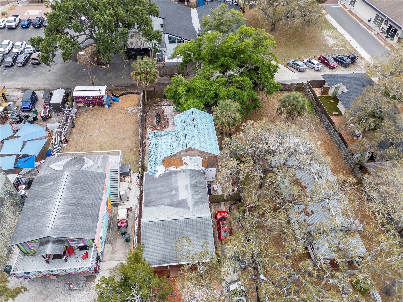 Listing photo id 11 for 734 2nd Street N