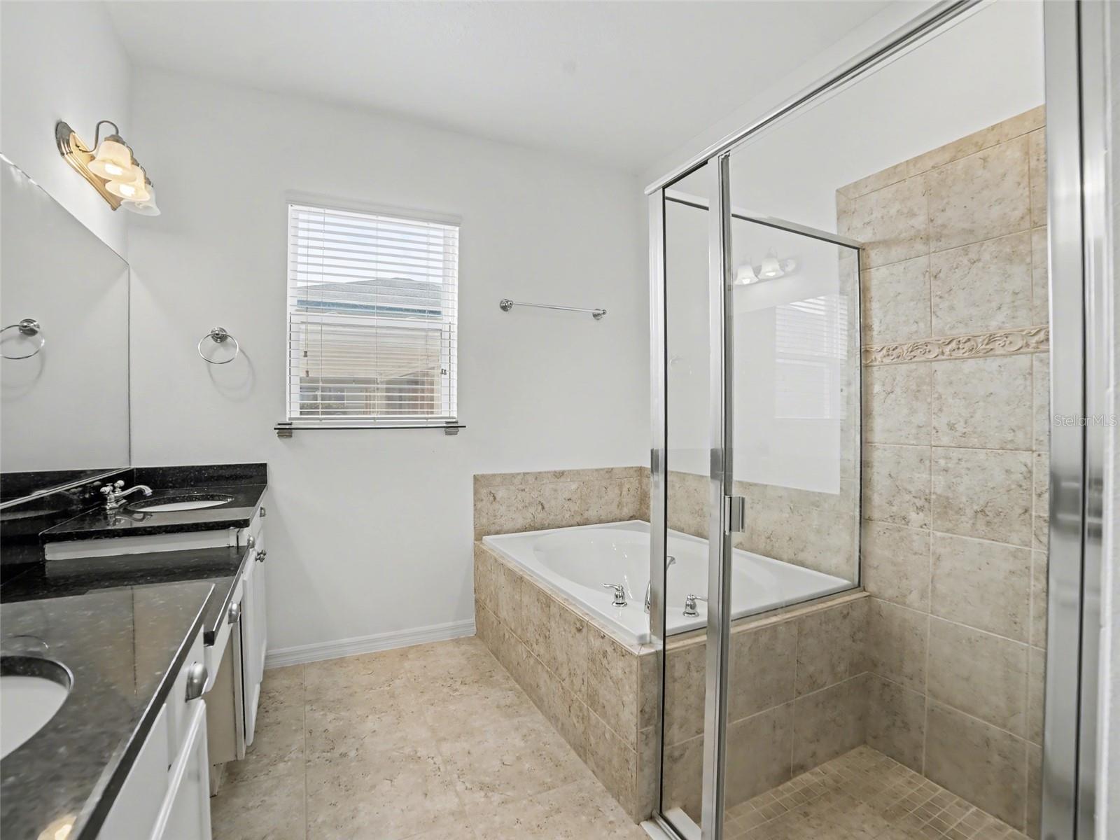 Image 11 of 24 For 10346 Celtic Ash Drive