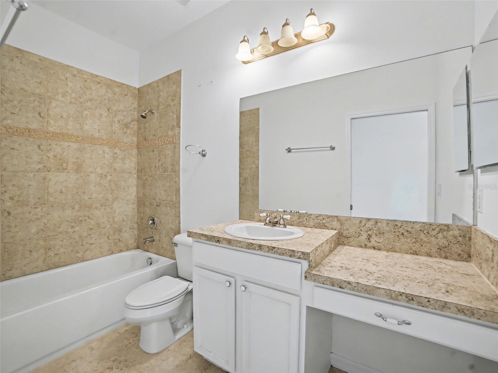 Image 14 of 24 For 10346 Celtic Ash Drive