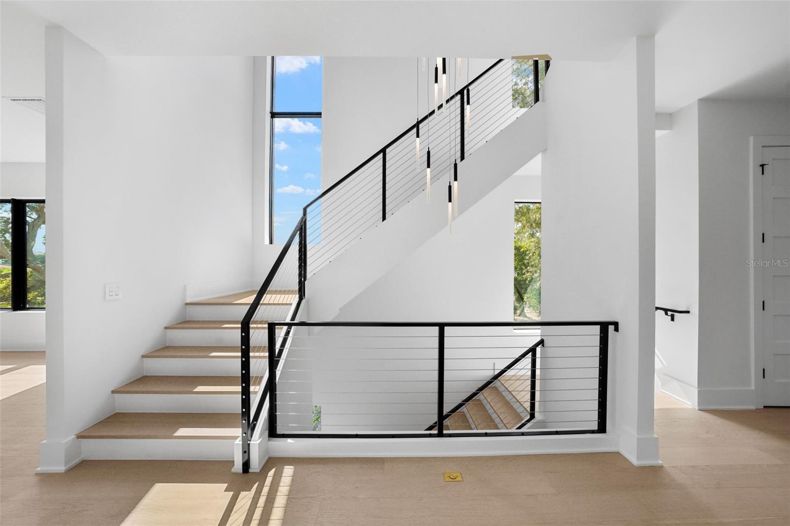 Image 19 of 30 For 501 Ross Avenue 3