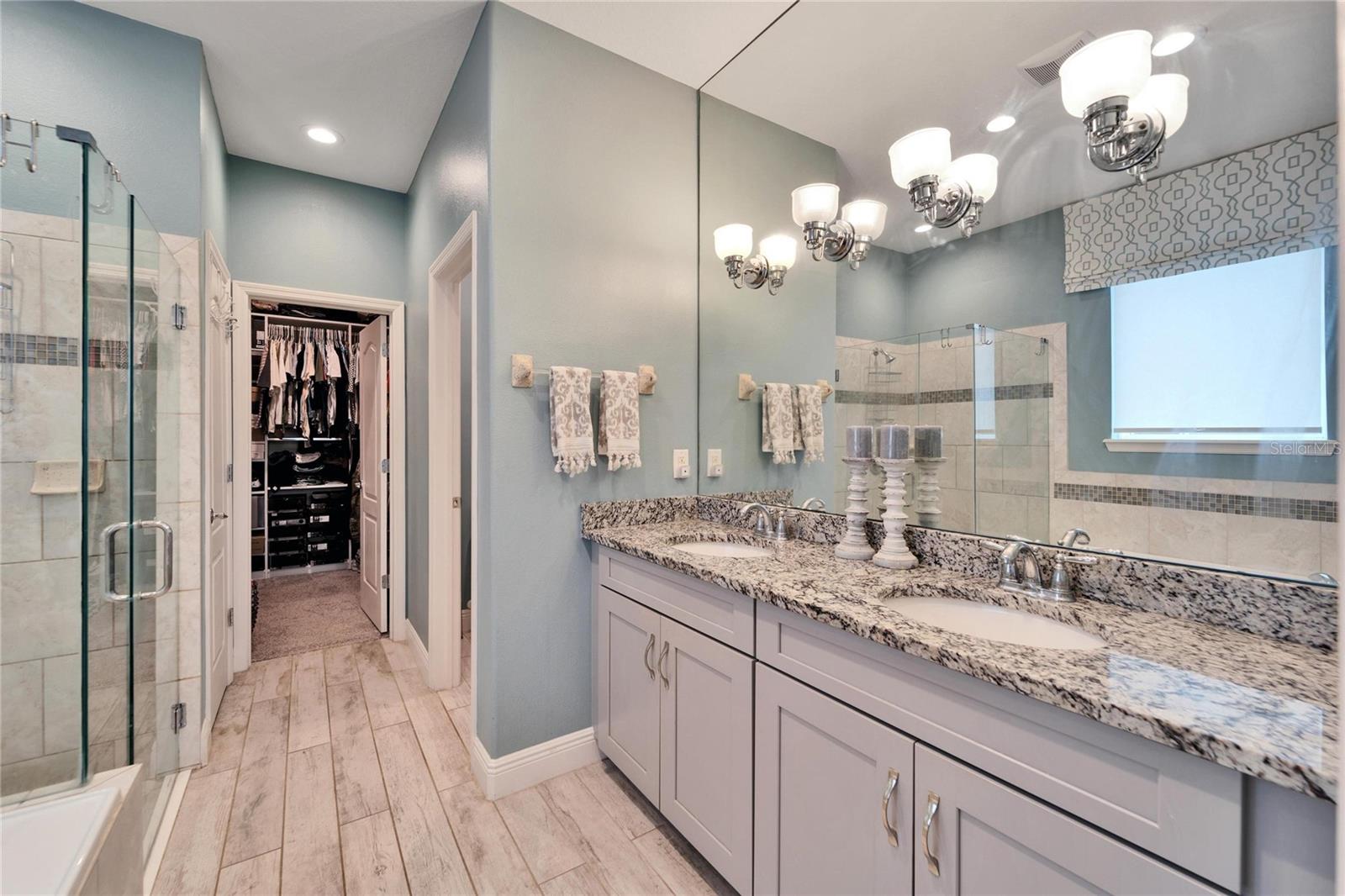 Image 19 of 53 For 13316 Palmera Vista Drive