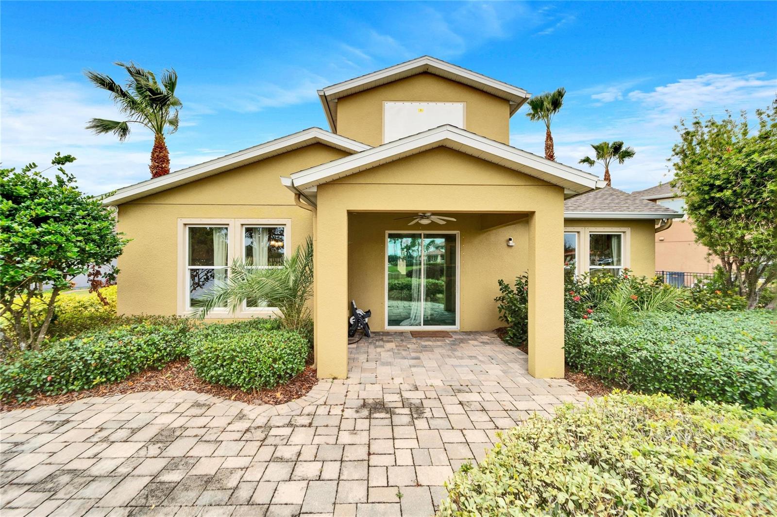 Image 37 of 53 For 13316 Palmera Vista Drive