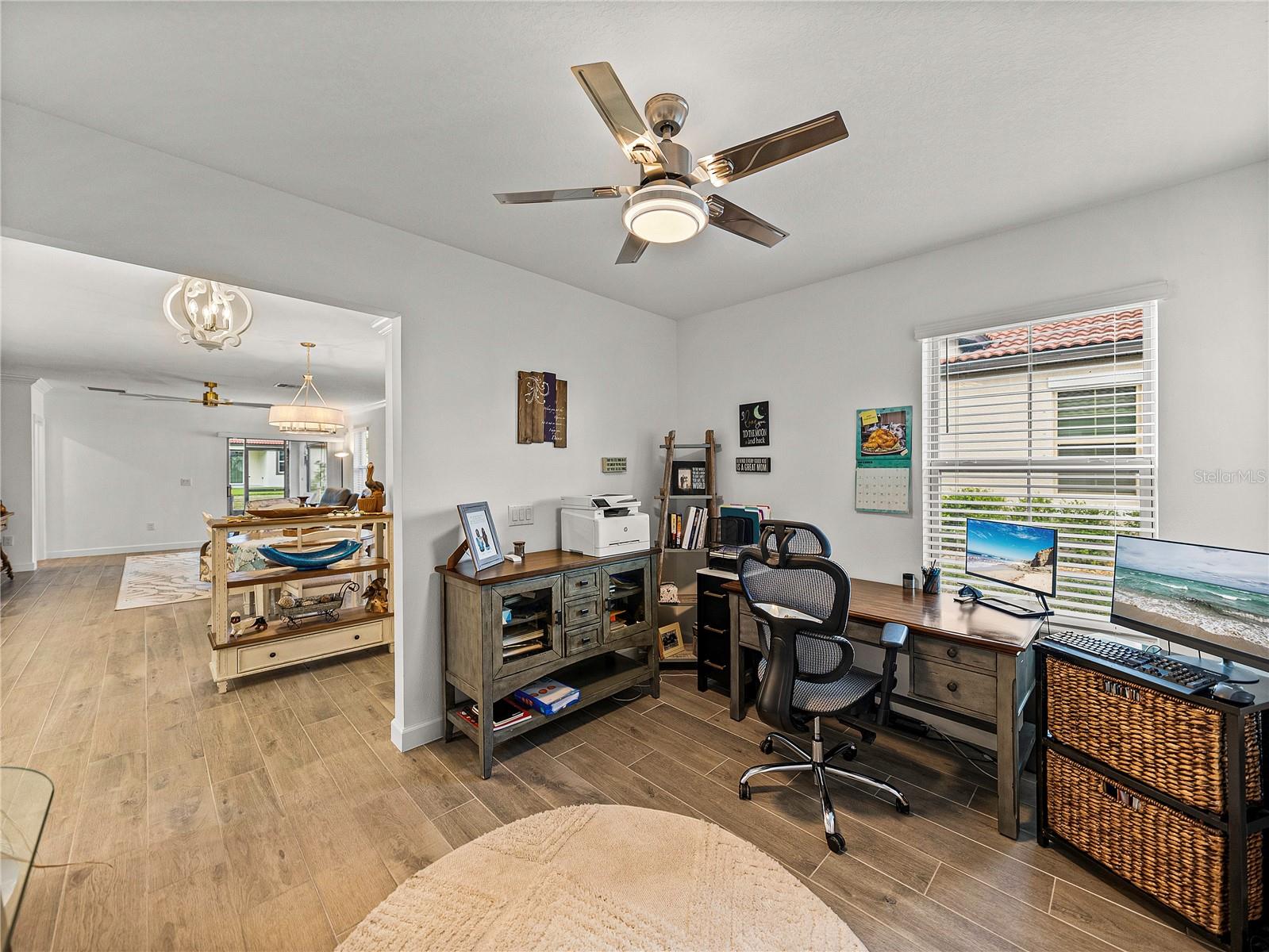 Image 14 of 33 For 17319 Holly Well Avenue