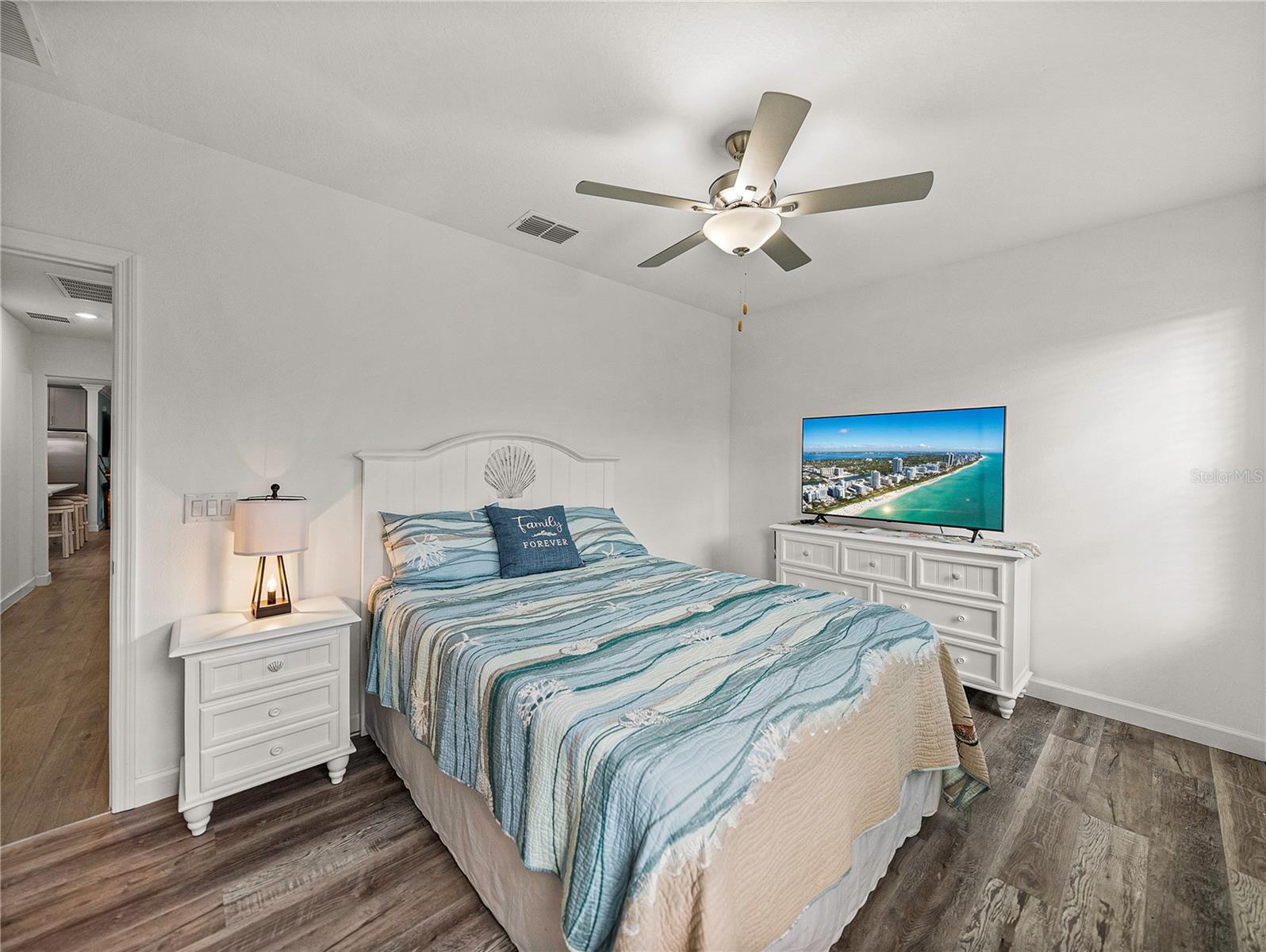 Image 19 of 33 For 17319 Holly Well Avenue