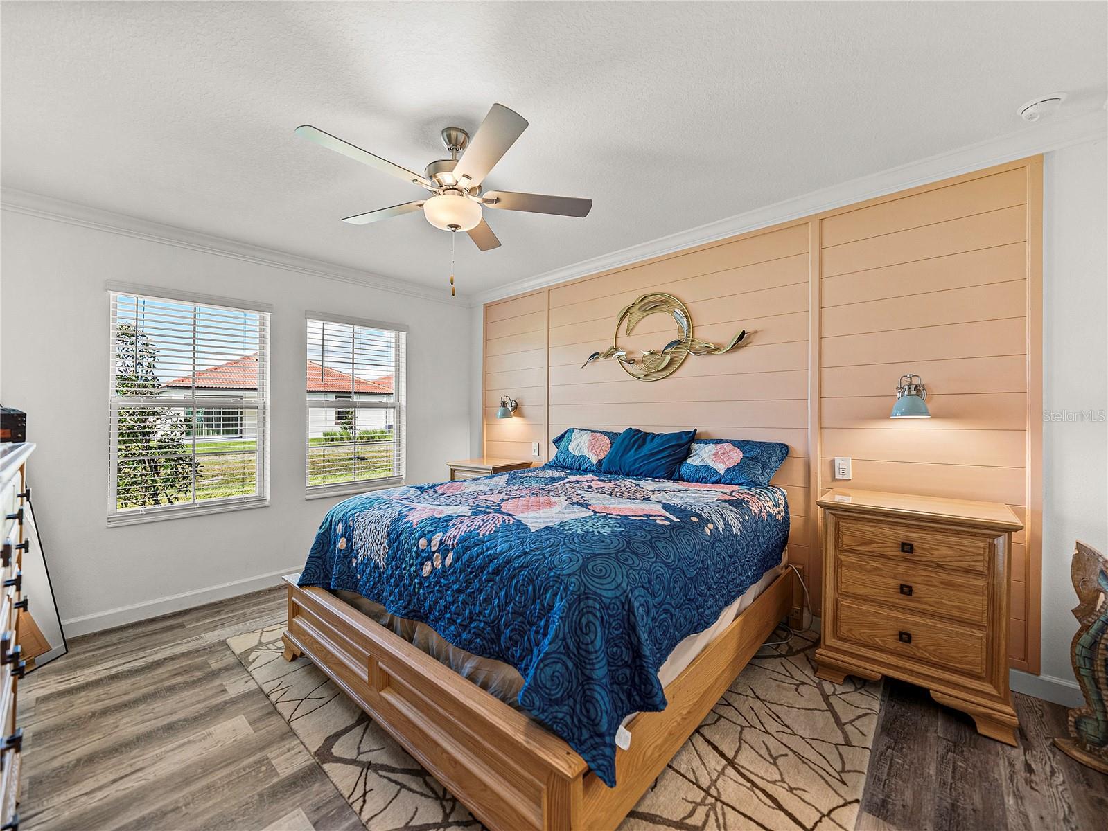 Image 21 of 33 For 17319 Holly Well Avenue