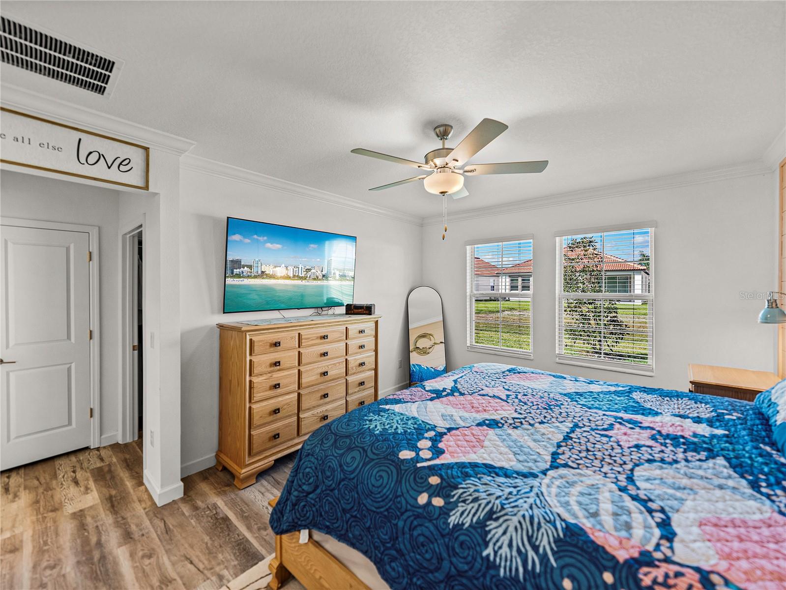 Image 22 of 33 For 17319 Holly Well Avenue