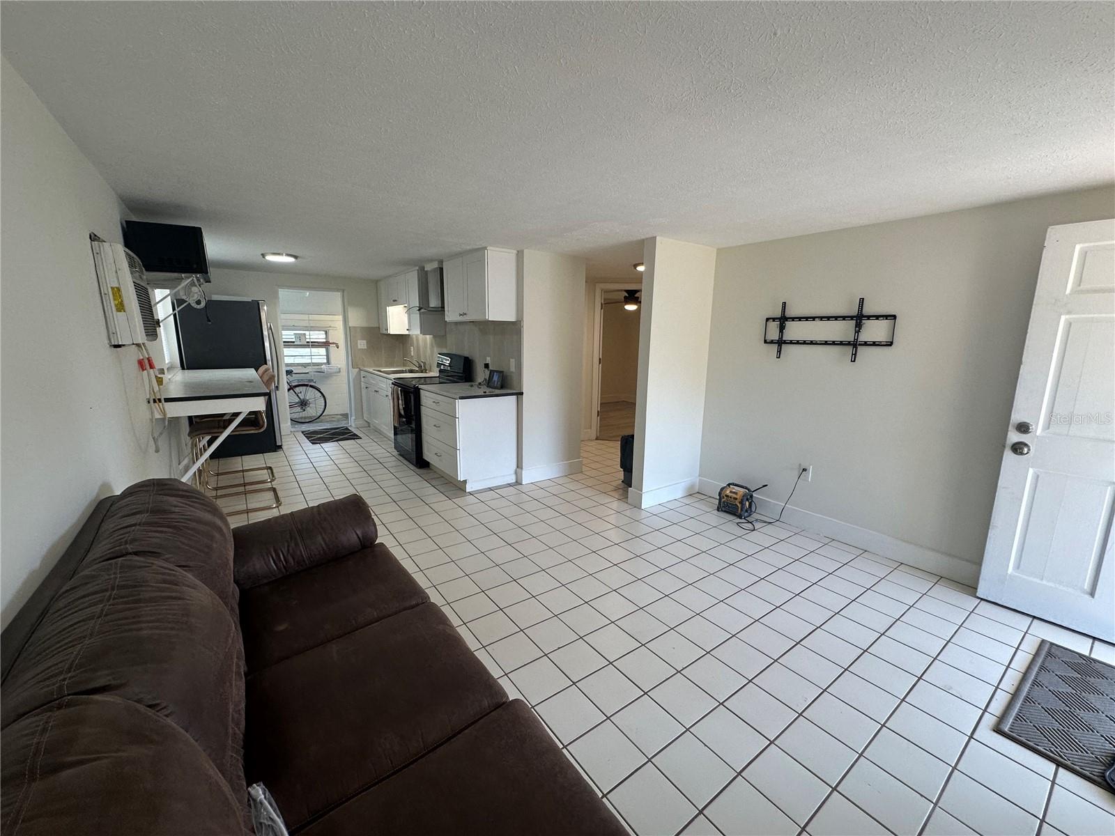 Image 3 of 10 For 918 121st Avenue A