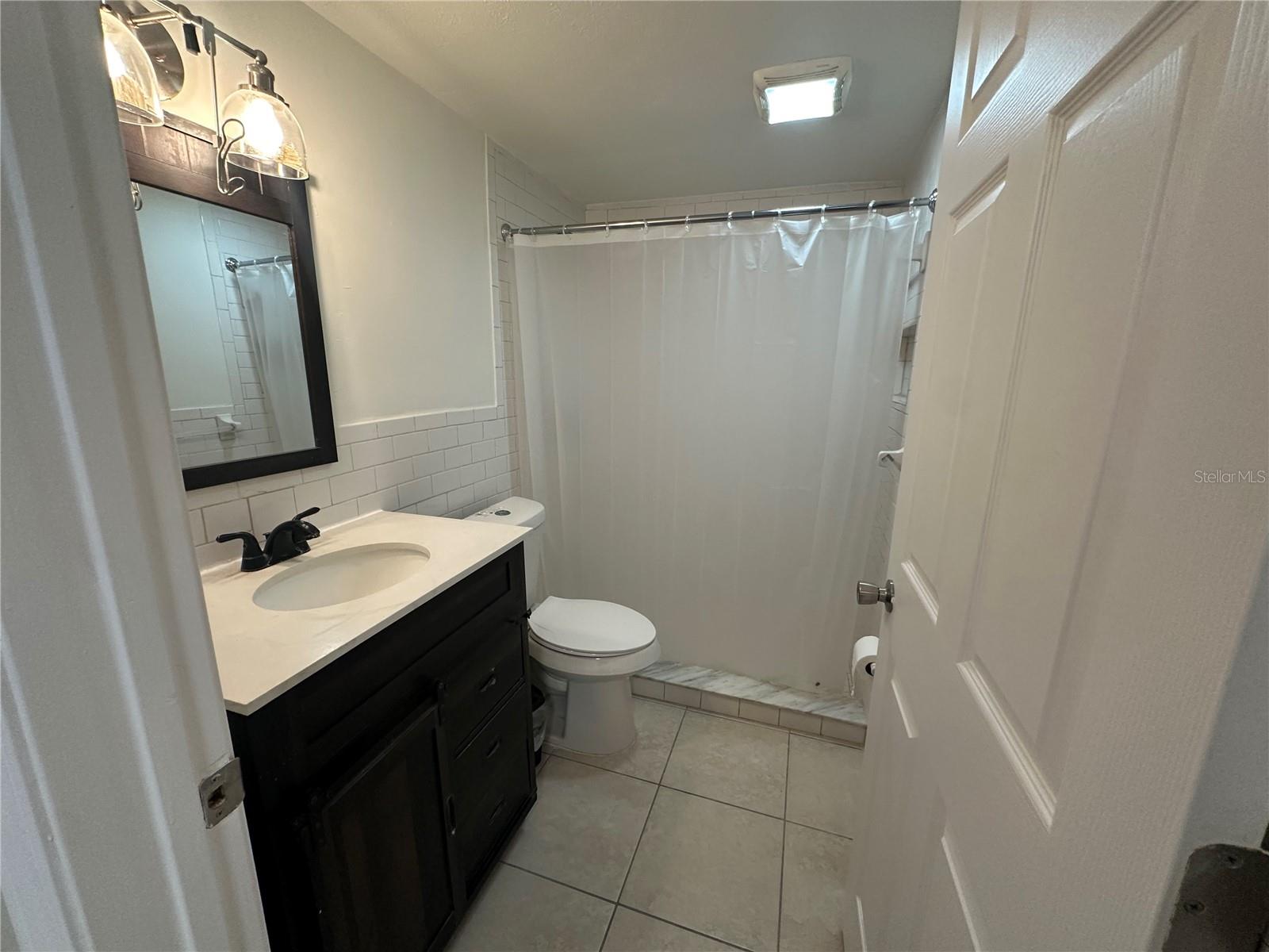 Image 5 of 10 For 918 121st Avenue A