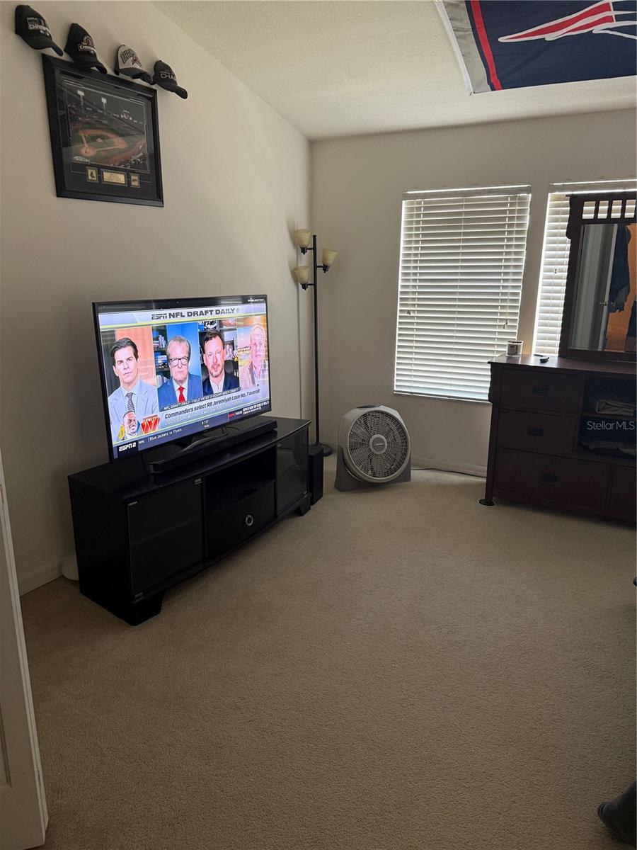 Image 3 of 31 For 5345 60th Avenue N