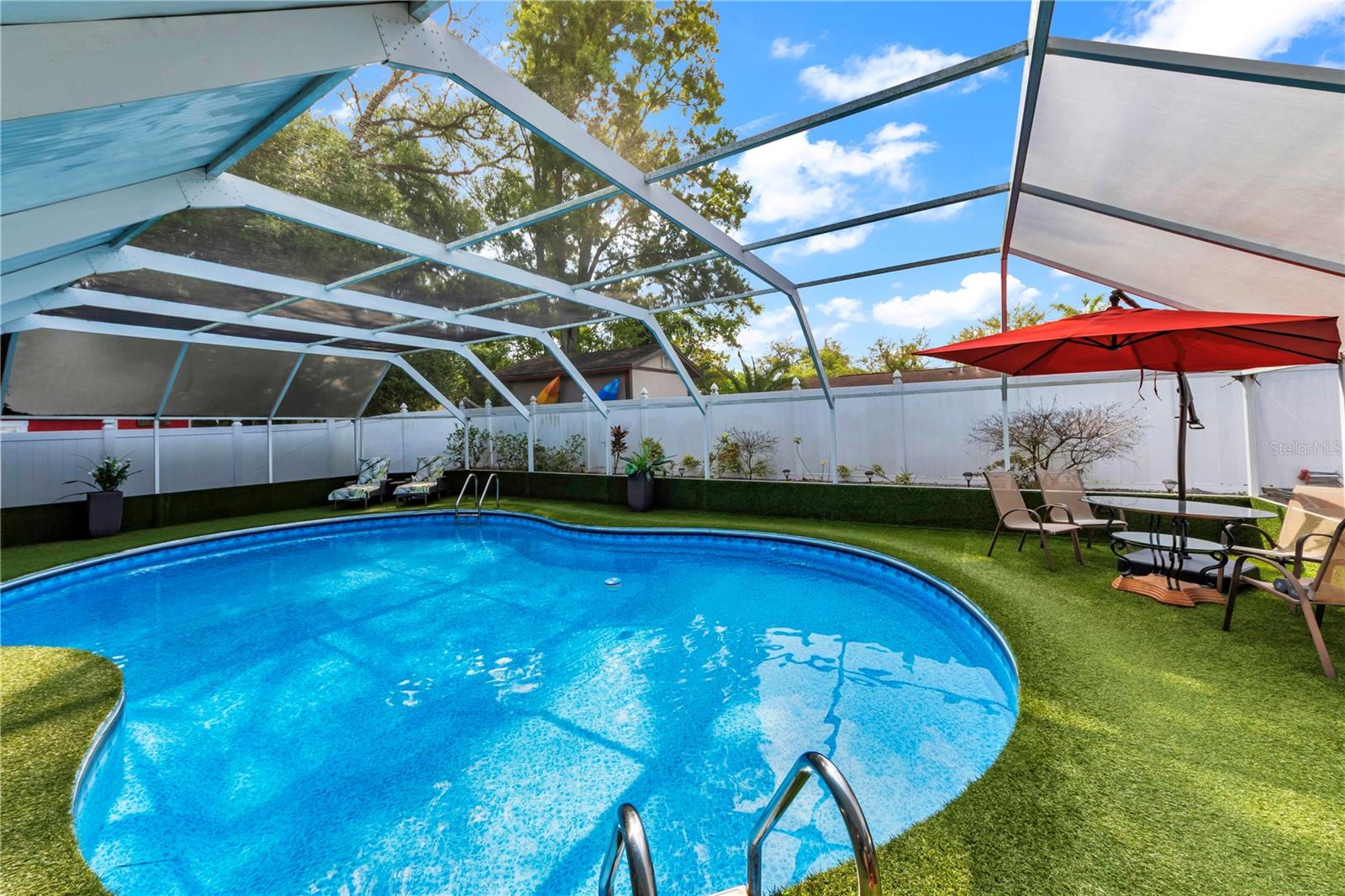 Image 11 of 36 For 9043 Hickory Circle