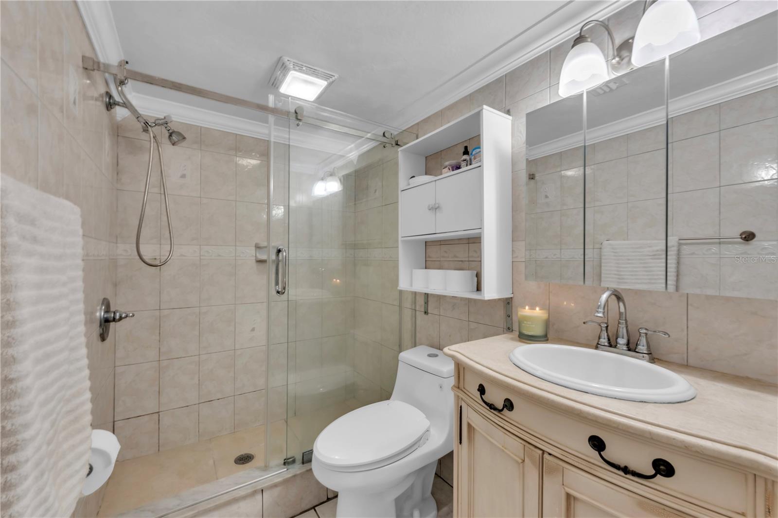 Image 20 of 36 For 9043 Hickory Circle