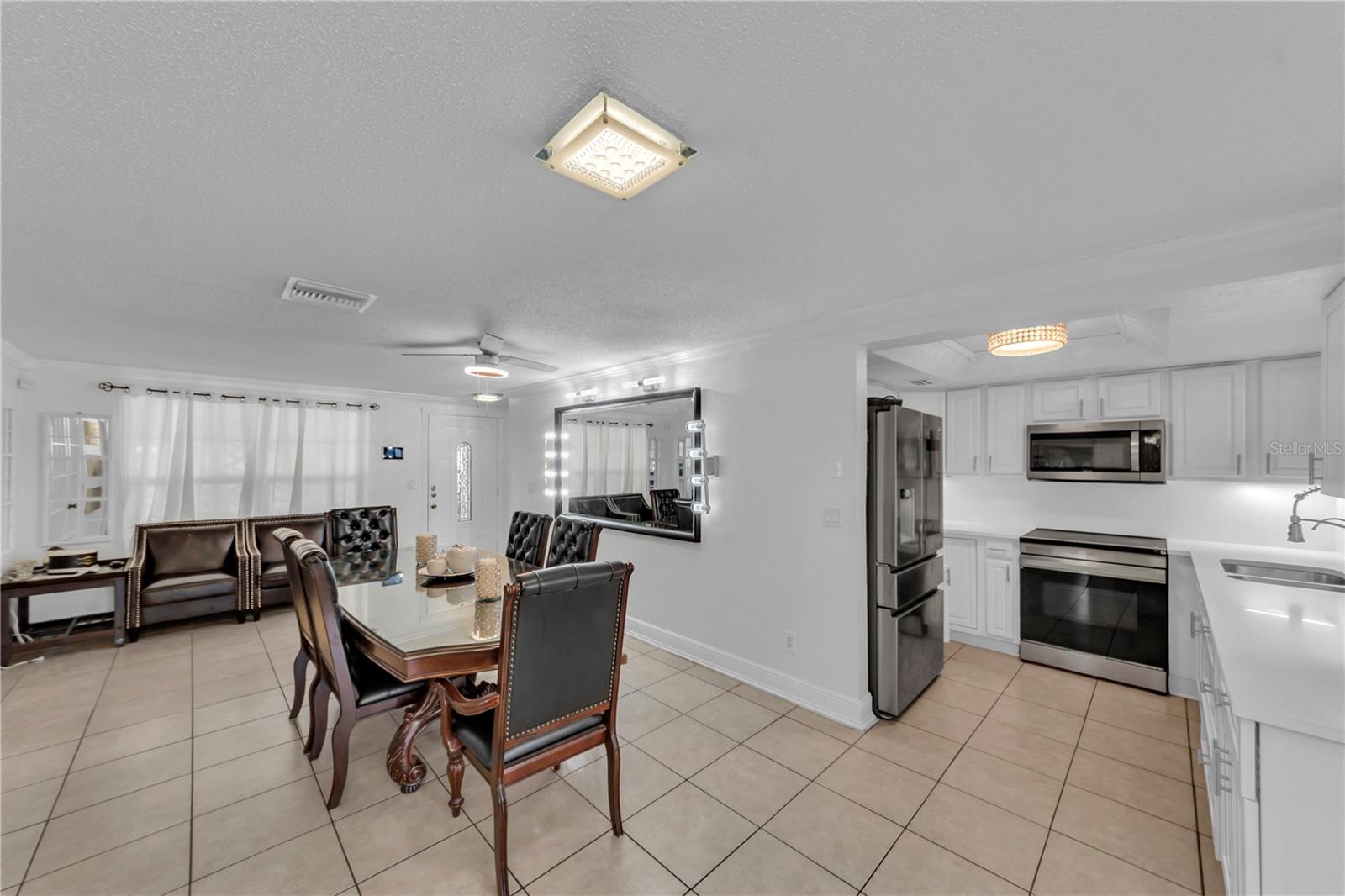 Image 25 of 36 For 9043 Hickory Circle